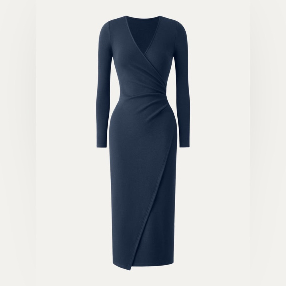 OGL MaxWarm Surplice Wrap Long Sleeve Dress
Ink Blue Size Medium
